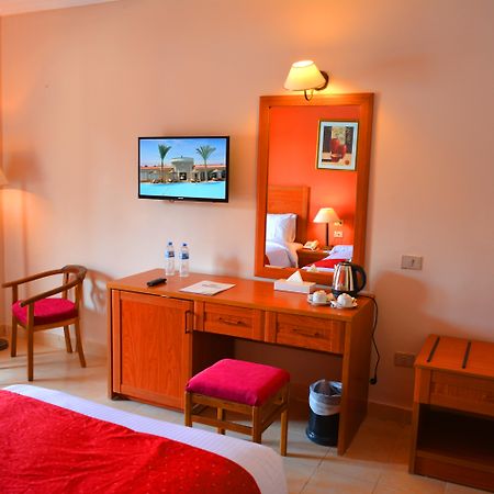 Hawaii Riviera Aqua Park Resort - Families And Couples Only Hurghada Exterior foto